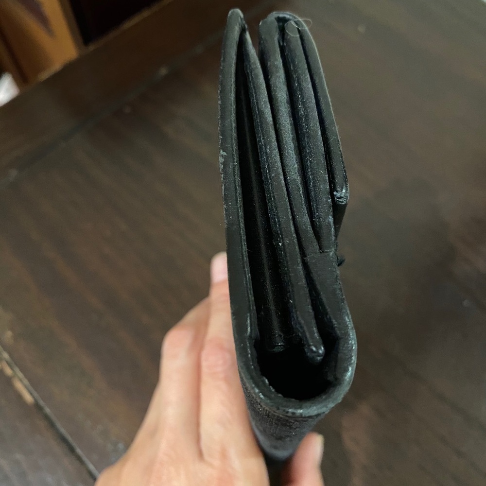 Gucci GG Monogram Wallet - Picture 6 of 8